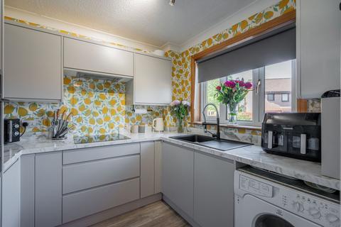 5 Easthouses Place, Easthouses, Dalkeith, EH22 4UB