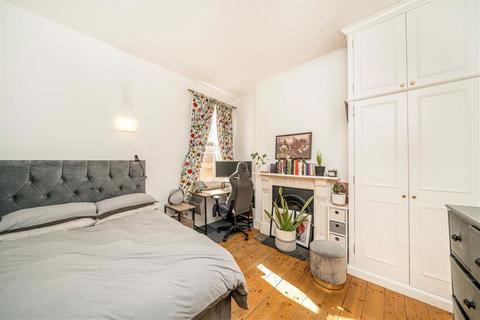 2 bedroom flat for sale, Klea Avenue, London SW4