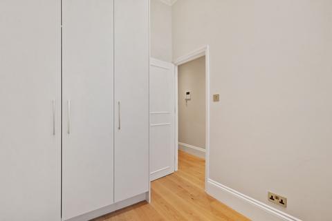 1 bedroom flat to rent, 49 Cleveland Square