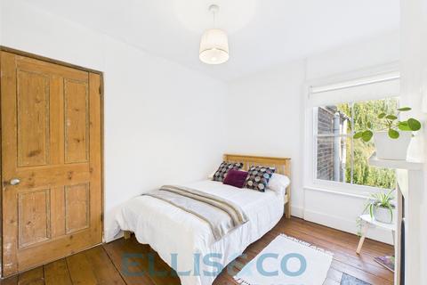 2 bedroom terraced house for sale, Vale Road, Tonbridge, TN9