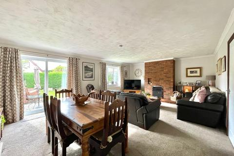 undefined, 6 Broom Court, Kinross, KY13