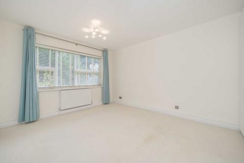 2 bedroom flat for sale, Hardwick Green, London W13