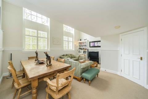3 bedroom flat for sale, Southey Road, London SW19