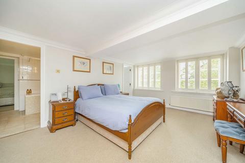 3 bedroom flat for sale, Southey Road, London SW19