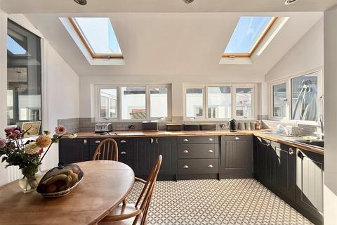 4 bedroom detached house for sale, Gateley Road, Oldbury