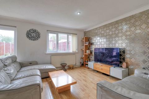 undefined, Huins Close, Redditch, B98