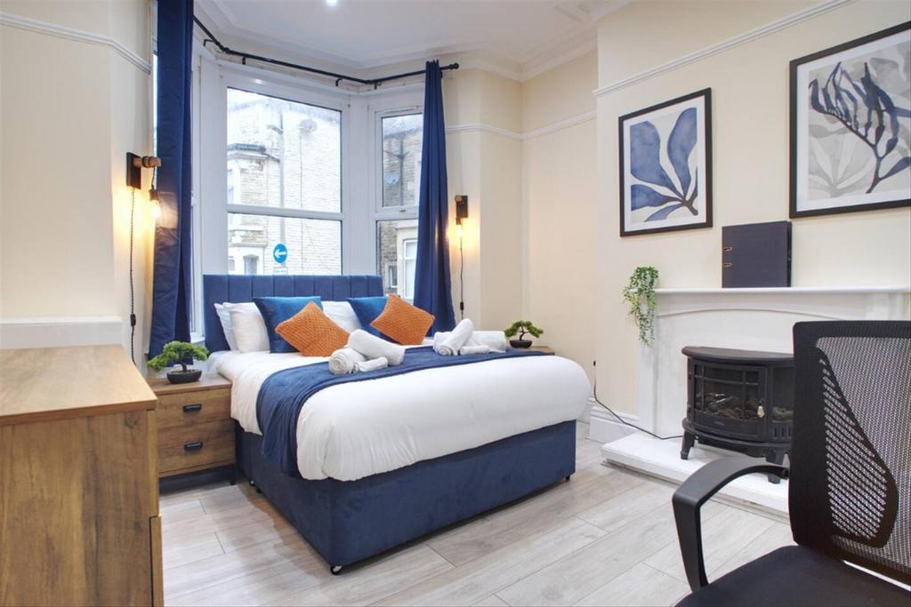 Flat 1 Bedroom 2