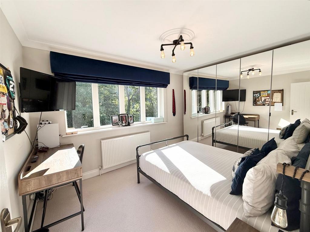 Bedroom.jpg