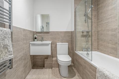 undefined, CENTRAL DORKING, RH4