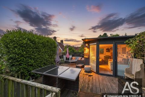 4 bedroom semi-detached house for sale, The Street, Sedlescombe, TN33