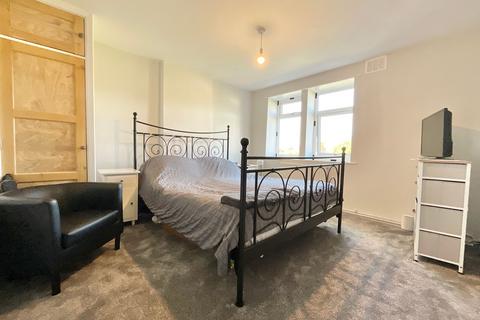 3 bedroom semi-detached house for sale, Woodford Close, Crewe, CW2