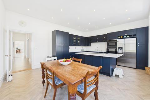 4 bedroom house for sale, Timeless Georgian Charm in a Prime Town Location