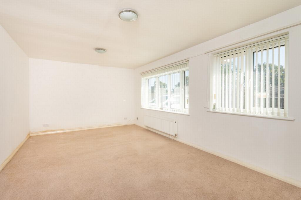 Sitting/dining room