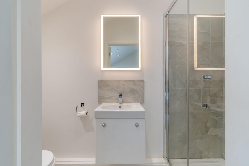 Master Ensuite
