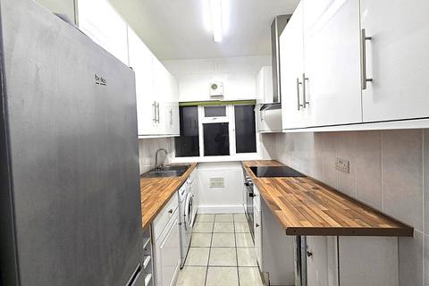 2 bedroom flat for sale, Highfield Court, Highfield road, NW11