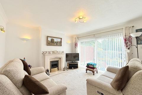 2 bedroom semi-detached bungalow for sale, Haslucks Green Road, Shirley