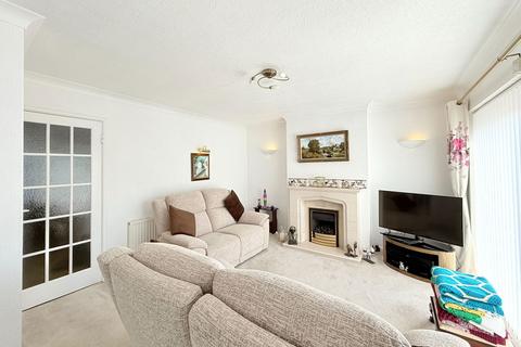 2 bedroom semi-detached bungalow for sale, Haslucks Green Road, Shirley