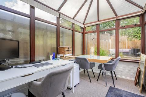 2 bedroom terraced house for sale, Stanmore Close, Ascot