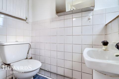 16 Arnold Street, Lowestoft, NR32 1PU