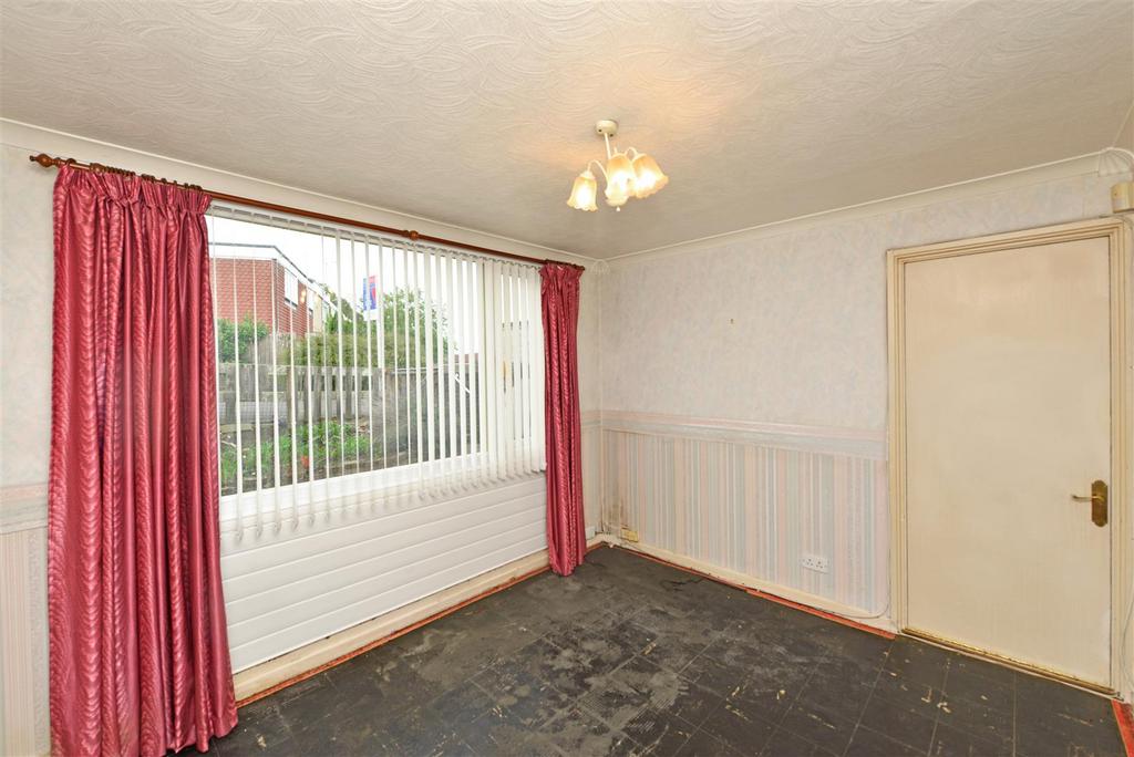 Dining Room: