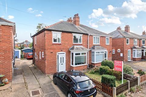 Roydon Grove, Lincoln, Lincolnshire, LN6