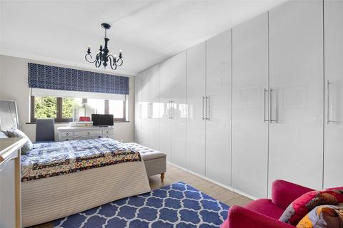 undefined, Hendon Lane, London, N3
