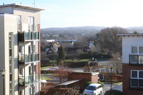 2 bedroom apartment for sale, PARK VIEW ROAD, LEATHERHEAD, KT22