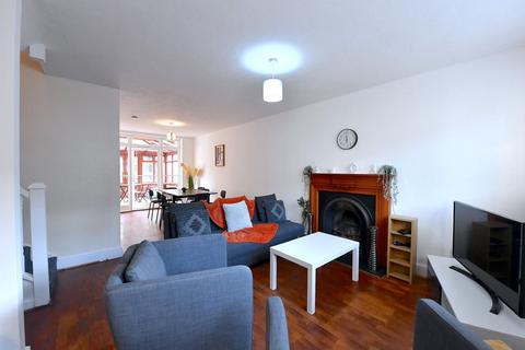 40 Barforth Road, London, SE15 3PS