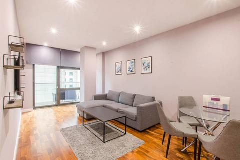 2 bedroom flat for sale, Discovery Dock, E14, Docklands, London, E14