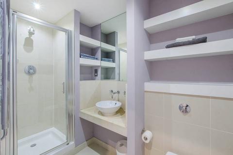 2 bedroom flat for sale, Discovery Dock, E14, Docklands, London, E14