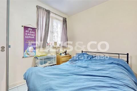 undefined, King George Crescent, Wembley, HA0