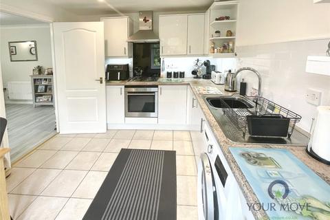2 bedroom flat for sale, Stratford Gardens, Worcestershire B60