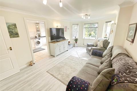 2 bedroom flat for sale, Stratford Gardens, Worcestershire B60