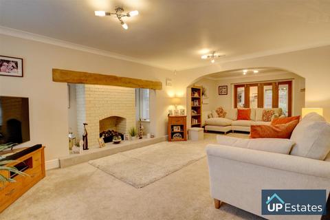 5 bedroom detached house for sale, Broadsword Way, Burbage, Hinckley