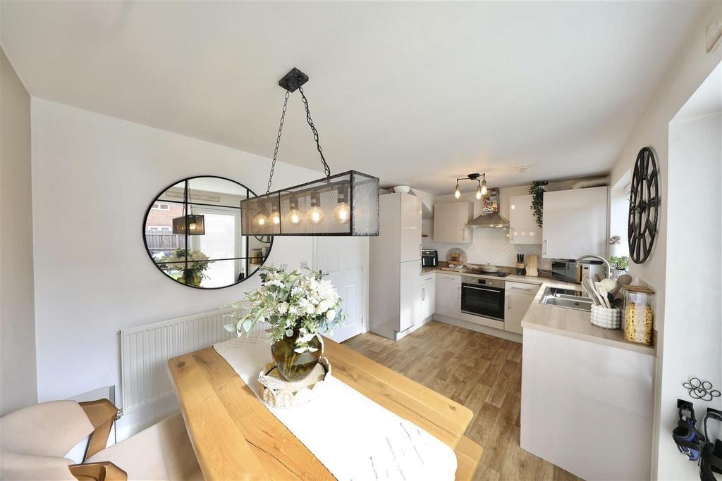 Kitchen diner