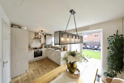 56 Bounty Drive, Kingswood, Hull, HU7 3FN