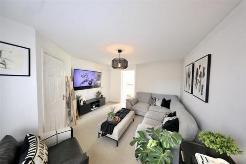 56 Bounty Drive, Kingswood, Hull, HU7 3FN