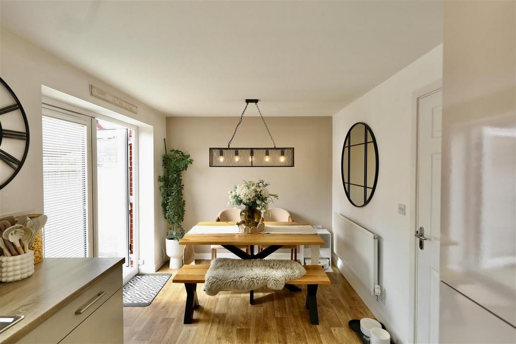 Kitchen diner