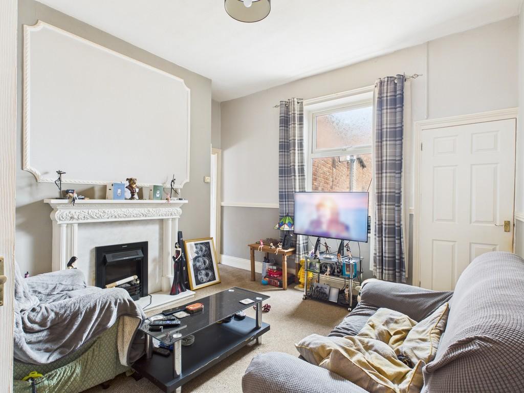 Cam01476 g0 pr0515 still002