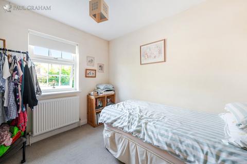8a Shorts Road, Carshalton, SM5 2PB