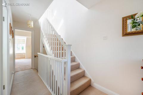 8a Shorts Road, Carshalton, SM5 2PB