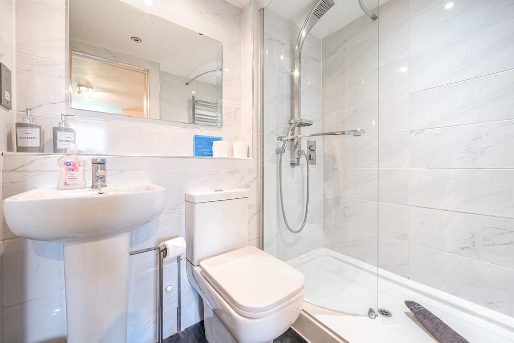 En suite shower room