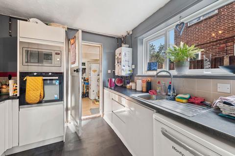3 bedroom semi-detached house for sale, Christchurch Road, Grantham NG31