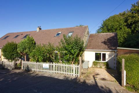 4 bedroom semi-detached house for sale, Clydesdale Road, Box SN13
