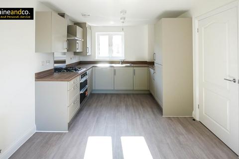 3 bedroom detached house for sale, Cobnut Close,Hatfield