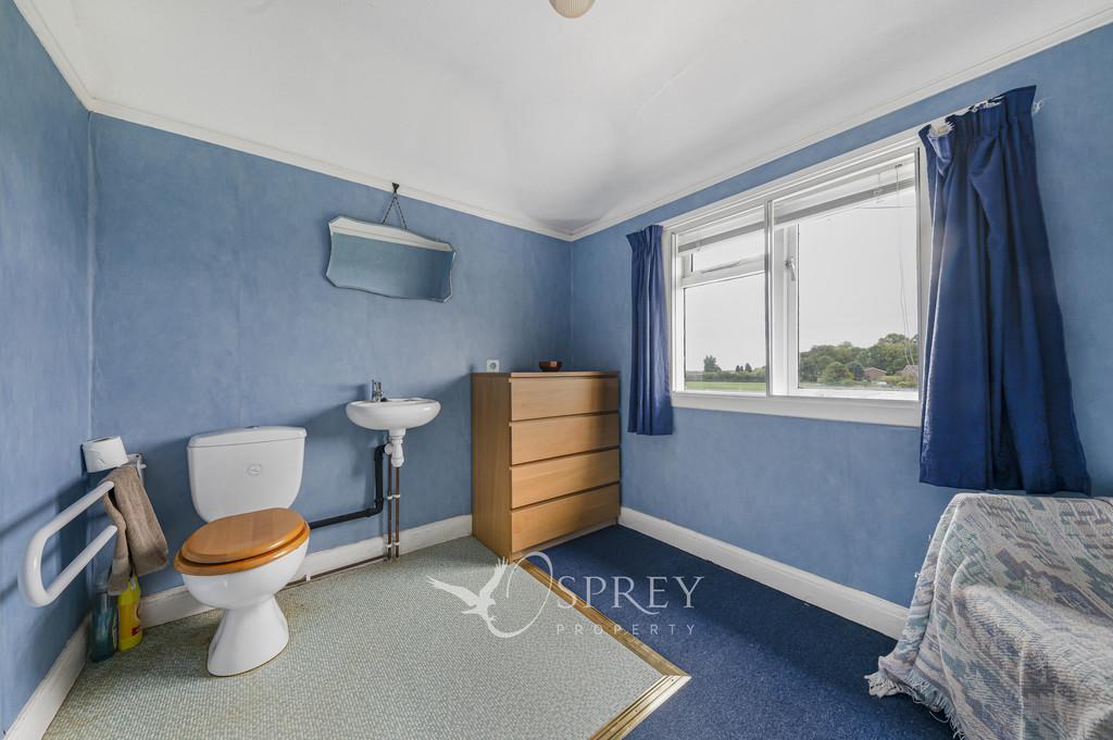 Upstairs W/C (could be Bathroom)