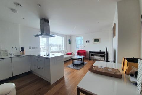 2 bedroom apartment to rent, Maritime Walk, Southampton SO14