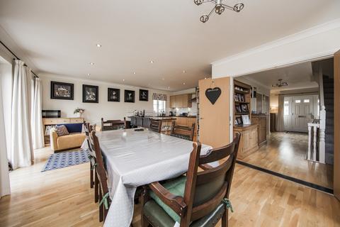 4 bedroom detached house for sale, Beech Close, Tunbridge Wells