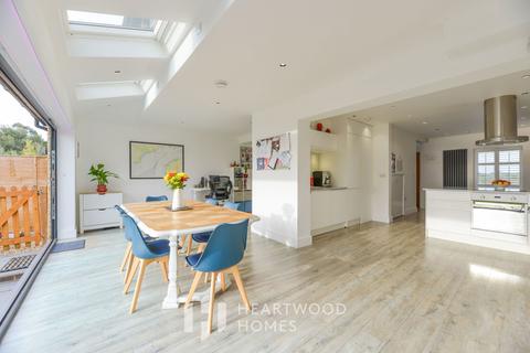 undefined, North Cottages, Napsbury, St. Albans, AL2 1AW