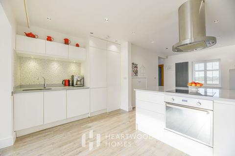 4 bedroom terraced house for sale, North Cottages, Napsbury, St. Albans, AL2 1AW